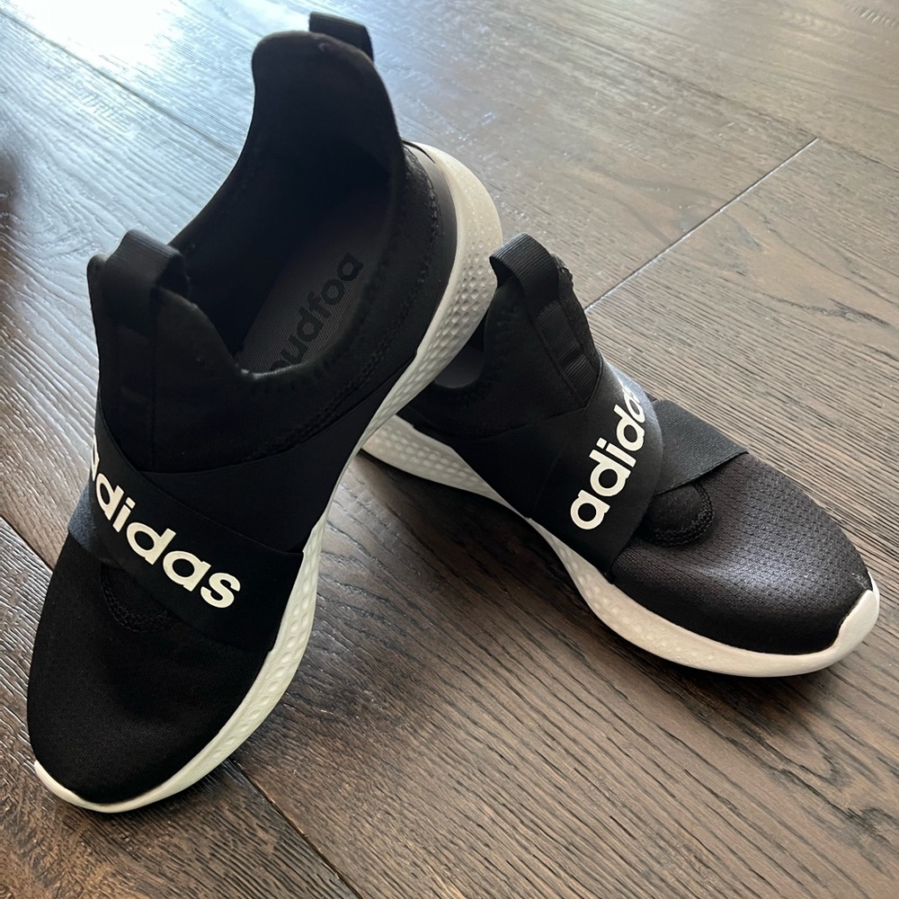 ADIDAS Puremotion Adapt Women’s Black Size 8.5 Pull On